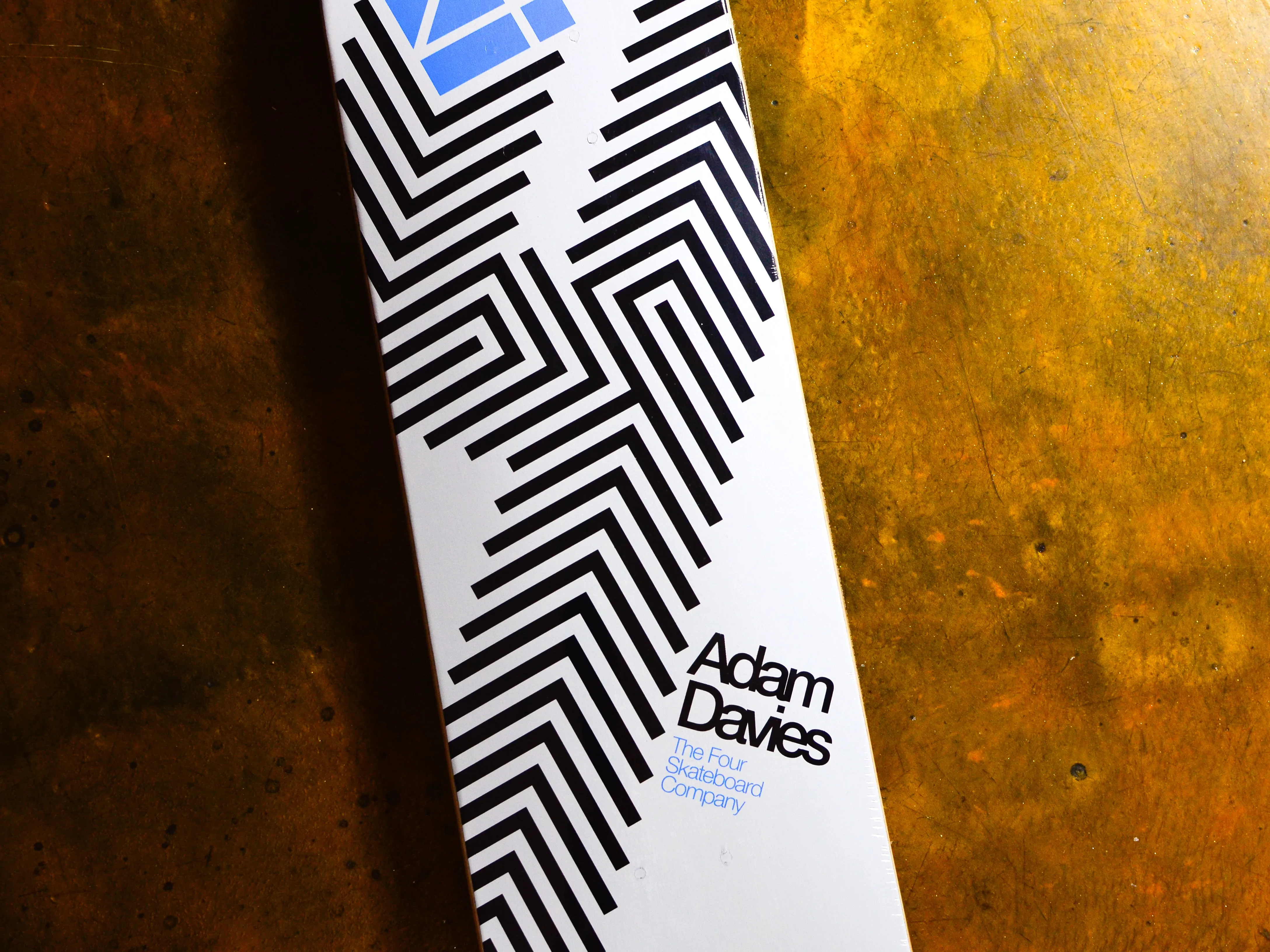 Classic Lines Deck Adam Davies Deck - 8.25