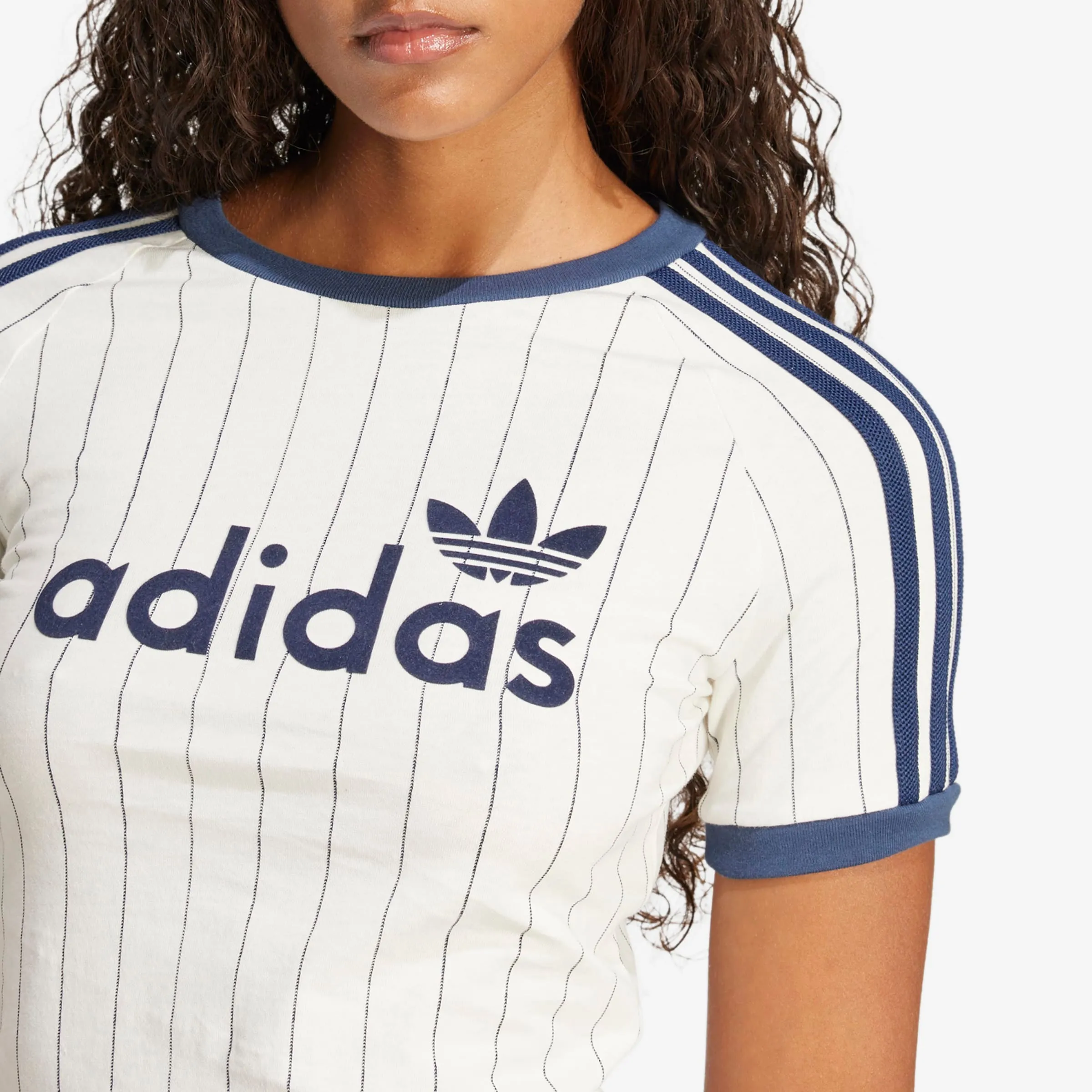 Wmns Linear Graphic Cali Tee