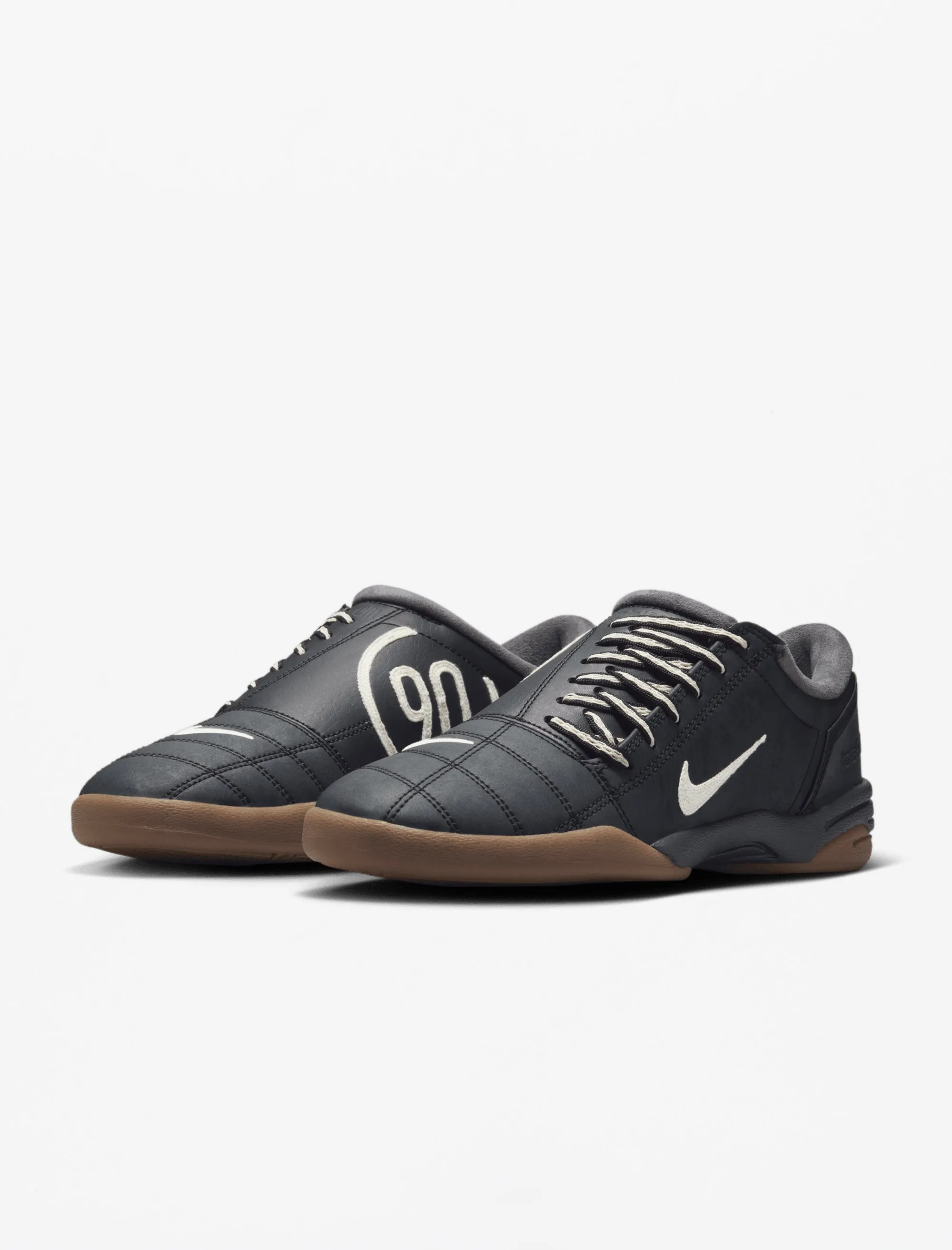 Women's T90 (Black/Gum)