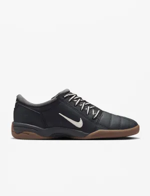 Women's T90 (Black/Gum)